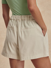 Load image into Gallery viewer, Ivory Tansy Woven Short