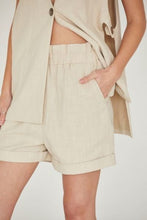 Load image into Gallery viewer, Oatmeal Tammy Linen Bucket Shorts